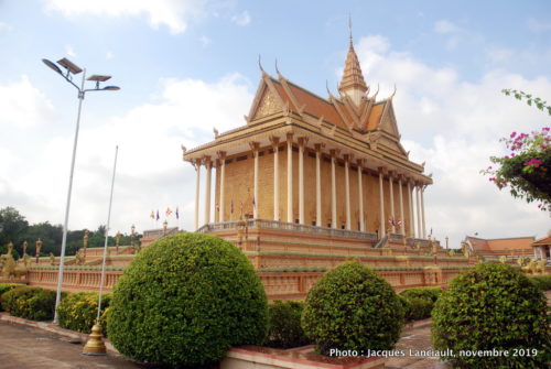 Centre de méditation bouddhiste Vipassana Dhura, Oudong, Cambodge