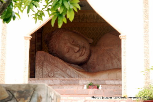 Centre de méditation bouddhiste Vipassana Dhura, Oudong, Cambodge