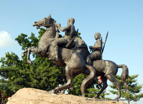 Monument Techo Meas et Techo Yort, Phnom Penh, Cambodge