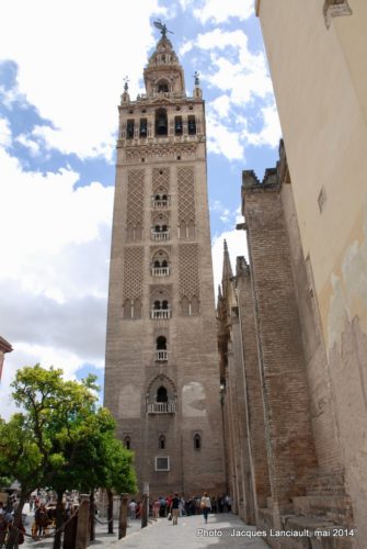 Giralda, plaza Virgen de los Reyes, Séville, Andalousie, Espagne