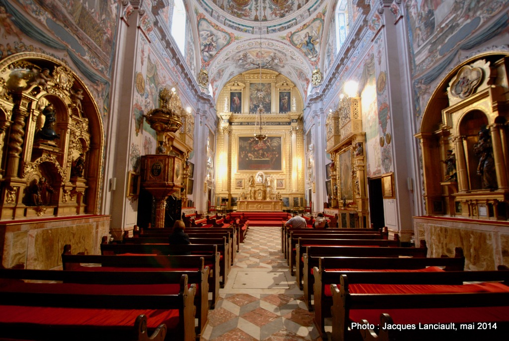 L’église de l’Hospital de los Venerables Sacerdotes… magnifique!