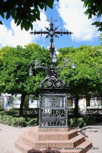 Cruz de la Cerrajería, Plaza de Santa Cruz, Séville, Andalousie, Espagne
