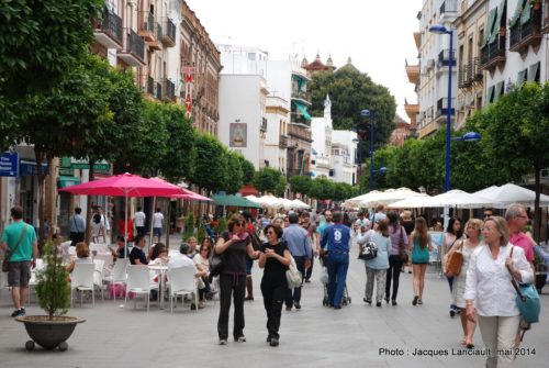 Avenida de San Jacinto, quartier Triana, Séville, Andalousie, Espagne