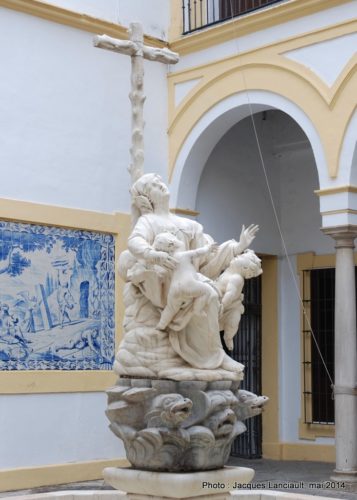 Patio, Hospital de la Santa Caridad, Séville, Andalousie, Espagne
