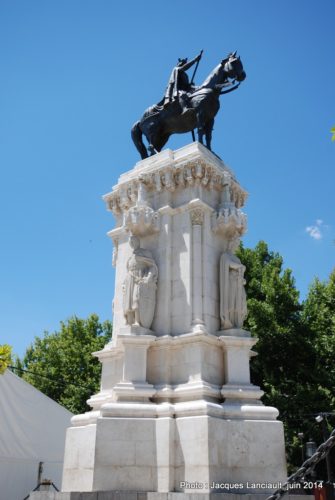 Monument à San Fernando, Plaza Nueva, Séville, Andalousie, Espagne