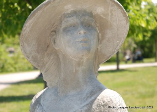 Banc public, Martine Carole Gagnon, parc des Francs-Bourgeois, Boisbriand, Québec