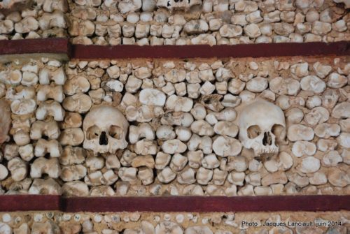 Capela dos ossos, Faro, Portugal