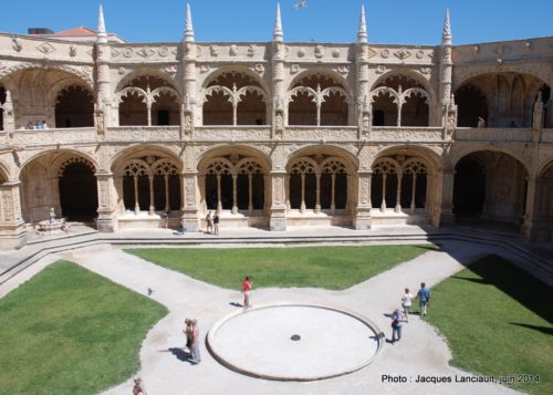 Cloître du mosteiro dos Jerónimos, Lisbonne, Portugal