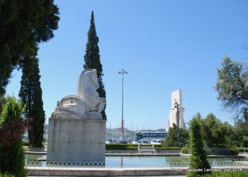 Hypocampe, Jardim da Praça do Império, Lisbonne, Portugal