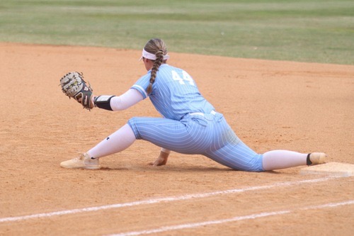 Jenny Bouthillier et ses coéquipières couronnées « Championnes de la Série mondiale de softball »