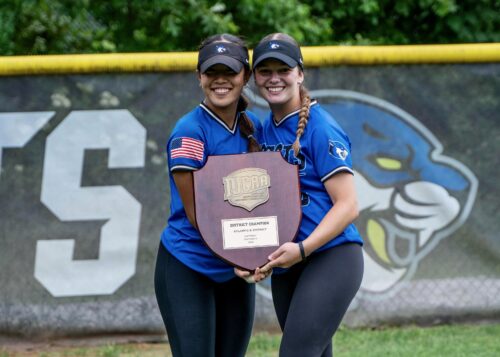 Vivia Ma et Alyssa Legault, Collège Bryant & Stratton, NJCAA DII