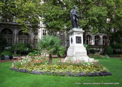 Monument à Sir Henry Bartle Frere, Whitehall Gardens, Londres, Royaume-Uni