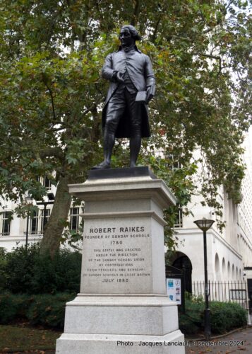 Mémorial de Robert Raikes, Victoria Embankment Gardens, Londres, Royaume-Uni