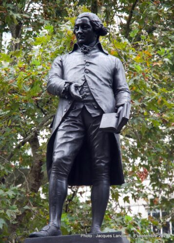 Mémorial de Robert Raikes, Victoria Embankment Gardens, Londres, Royaume-Uni
