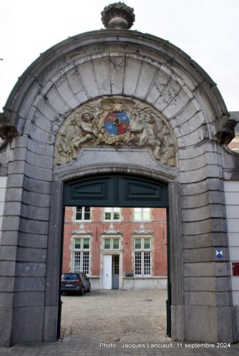 Porte du palais épiscopal, Bruges, Belgique