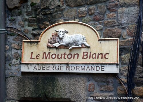 Village du Mont-Saint-Michel, France