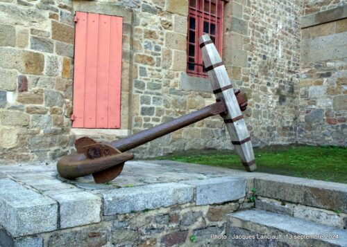 Ancre et canon, Saint-Malo, Bretagne, France