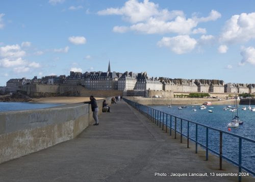 Môle des Noires, Saint-Malo, Bretagne, France