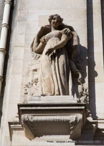 Galeries Lafayette, rue Sainte-Catherine, Bordeaux, Nouvelle-Aquitaine, France