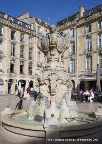 Fontaine, place du Parlement, Bordeaux, Nouvelle-Aquitaine, France
