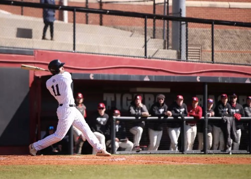 Antony Gilbert, Université Campbellsville, NAIA