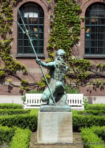 Neptune, cour intérieure, Hôtel de Ville, Rotterdam, Pays-Bas
