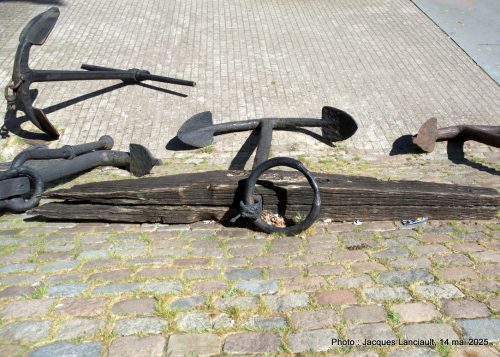 Ancres, Musée maritime du port, Rotterdam, Pays-Bas