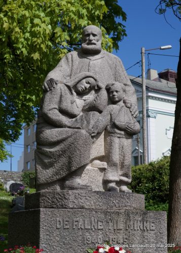 Mémorial aux morts de la Deuxième Guerre mondiale, Ålesund, Norvège