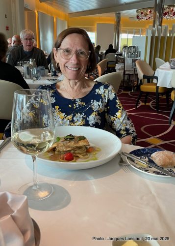20 mai 2025 -Grand Dining, MS Nieuw Statendam, Holland America