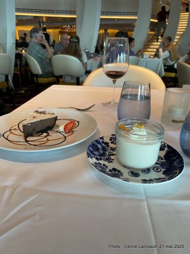 Dining Room, MS Nieuw Statendam, Holland America