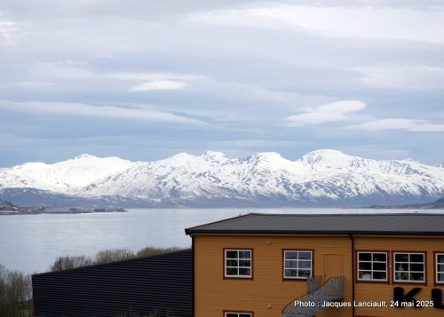 Montagnes, Tromsø, Norvège