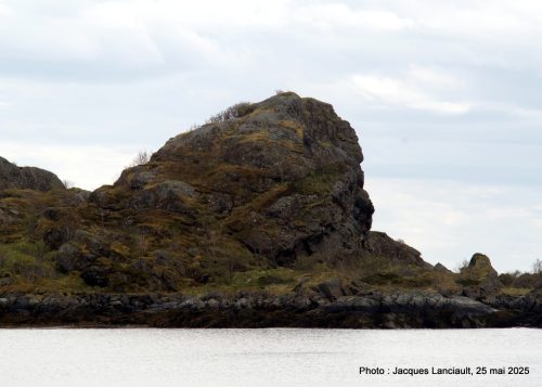 Pic rocheux, Sund, îles Lofoten, Norvège