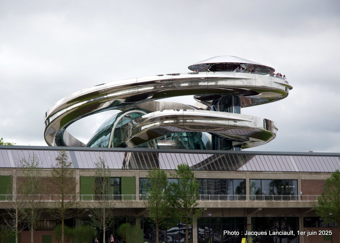 Tornado, Musée Fenix, Rotterdam, Pays-Bas