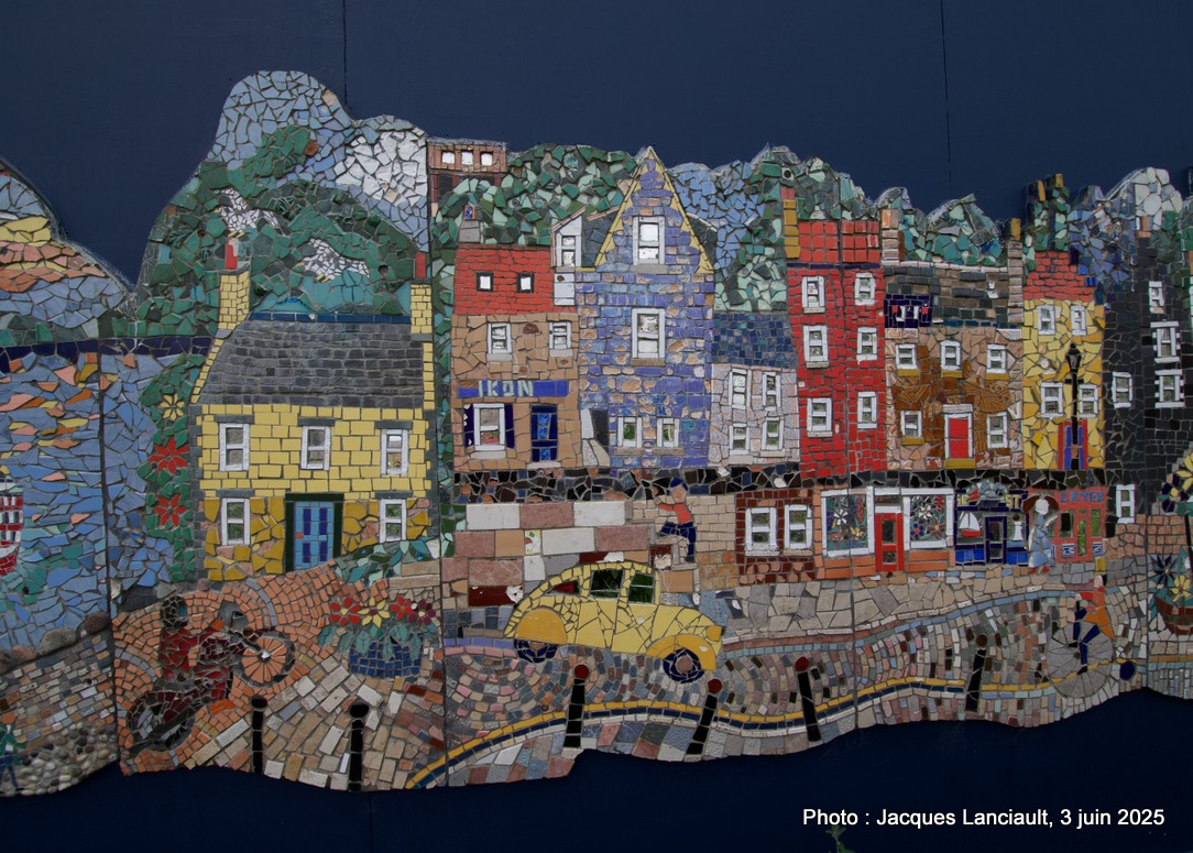 The South Queensferry Mosaic Mural, South Queensferry, Écosse, Royaume-Uni