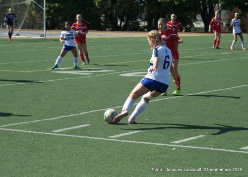 Cégep de Trois-Rivières c. Collège Dawson, soccer féminin, 21 septembre 2025
