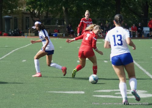 Cégep de Trois-Rivières c. Collège Dawson, soccer féminin, 21 septembre 2025