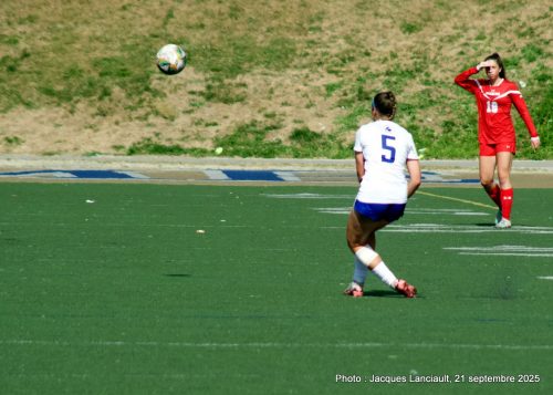 Cégep de Trois-Rivières c. Collège Dawson, soccer féminin, 21 septembre 2025
