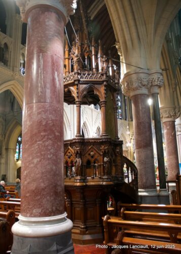 Chaire, cathédrale Saint Colman, Cobh, République d’Irlande
