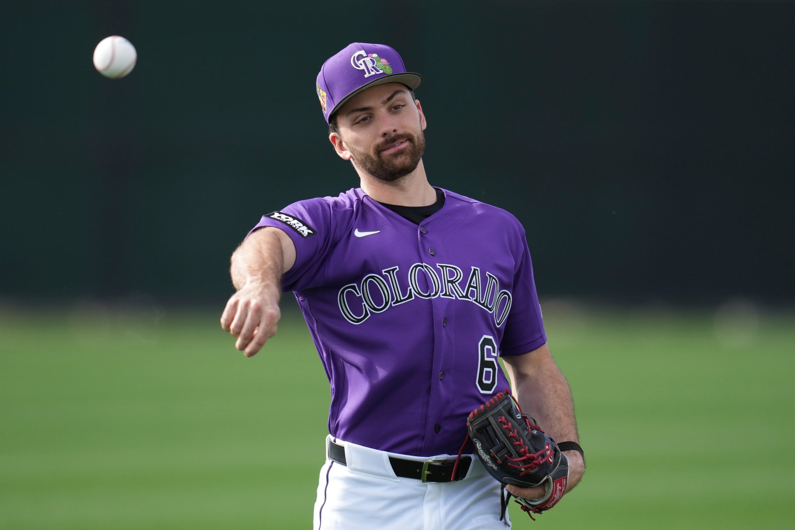 Ligues majeures - Les Rockies du Colorado désignent Édouard Julien pour assignation !
