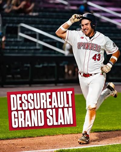 Grand chelem d’Esteban Dessureault… qui produit cinq points dans un gain des siens !
